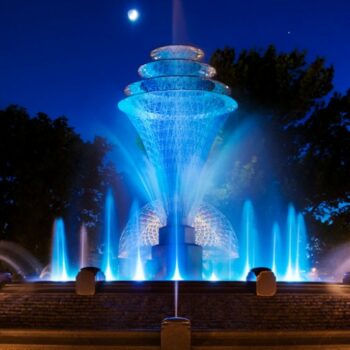 Bayliss Park & Veterans Plaza