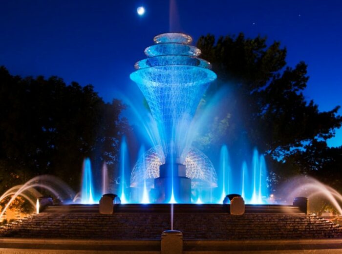 Bayliss Park & Veterans Plaza